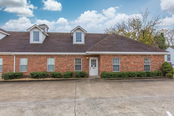 Office For Lease: 4414 Brainerd Rd, Chattanooga, TN 37411